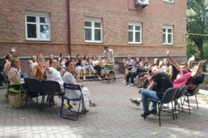 обучение волонтеров для работы в инклюзивном лагере «Лучше не придумаешь-2020»